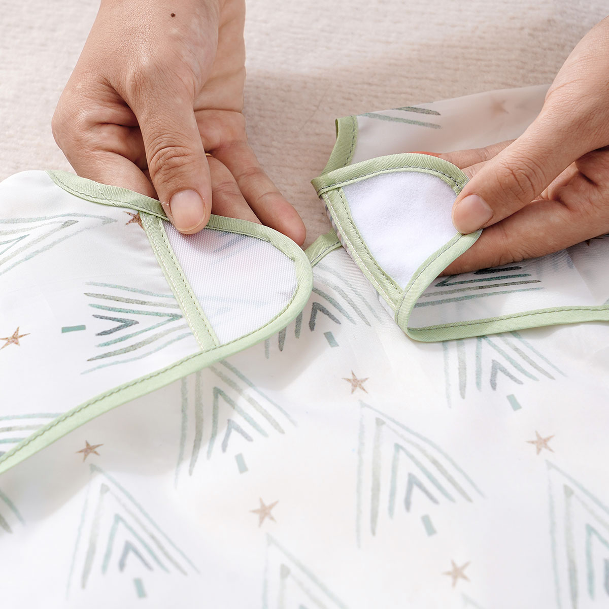 Uzun Kollu Bebek Önlüğü, Makin - Bib Long Sleeve incelemesi ve fiyatı